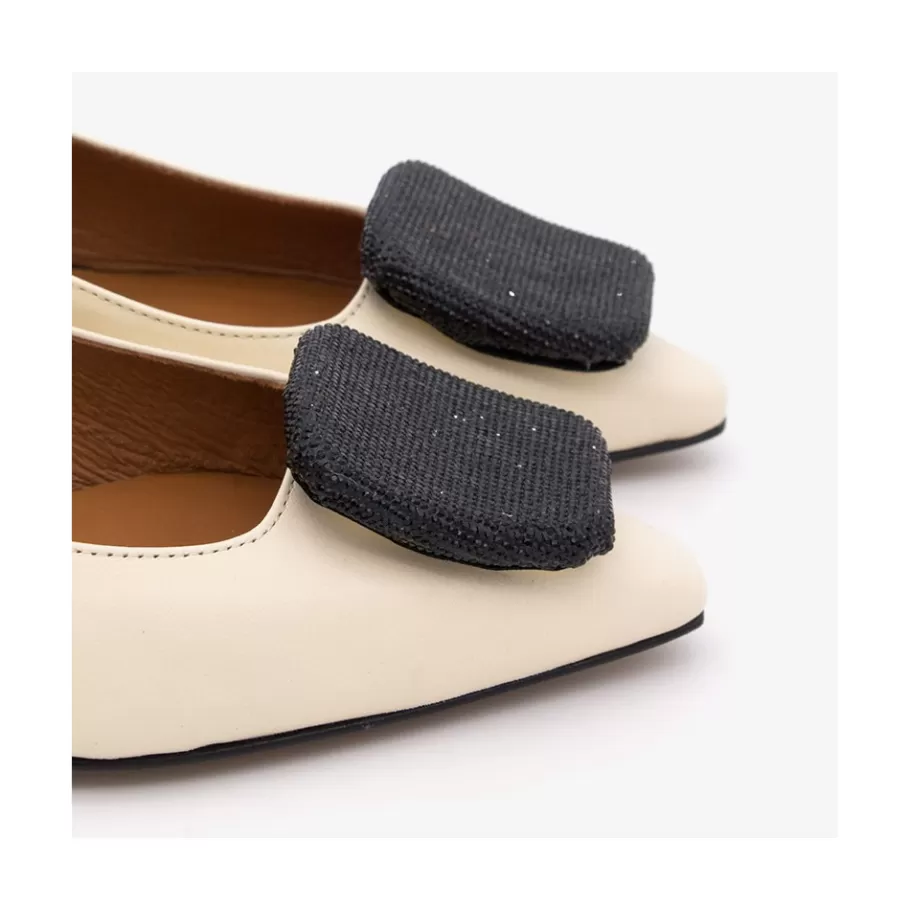 casey__women_s_leather_pointed_toe_pumps_with_low_heel_5.webp Pumps And High Heels<Ángel Alarcón Casey - Women S Leather Pointed Toe Pumps With Low Heel