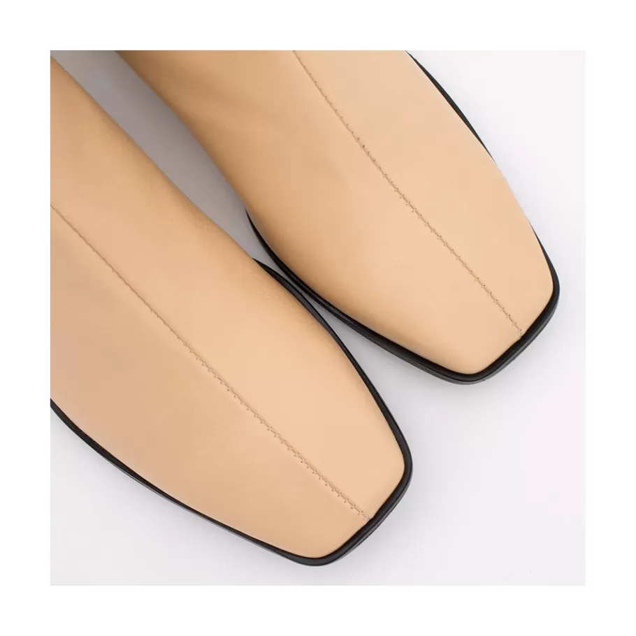 Last Units<Ángel Alarcón Oyate - Comfortable Patent Leather Booties With Low Wide Heels