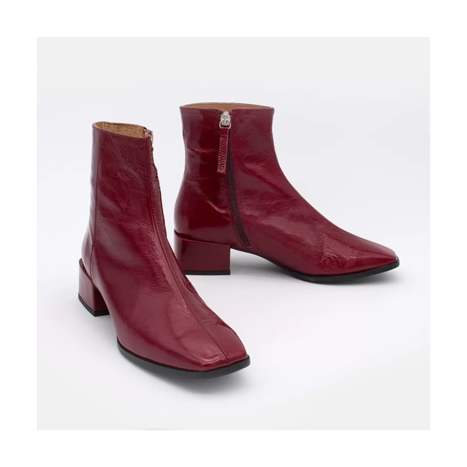 Last Units<Ángel Alarcón Oyate - Comfortable Shiny Leather Booties With Low Wide Heels