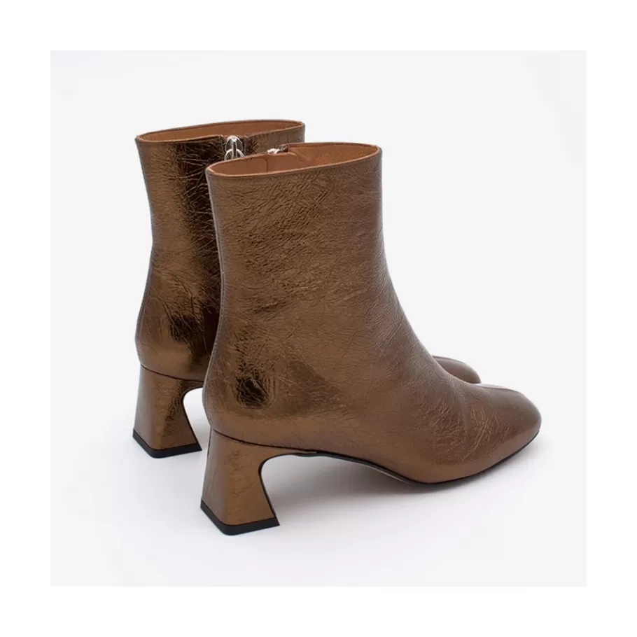 Metallized Shoes<Ángel Alarcón Parsons - Women S Metallized Leather Booties With Comfortable Low Heels
