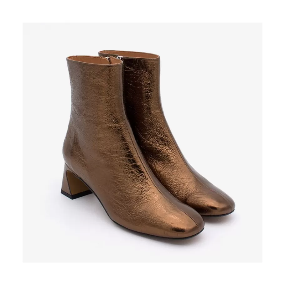 Metallized Shoes<Ángel Alarcón Parsons - Women S Metallized Leather Booties With Comfortable Low Heels