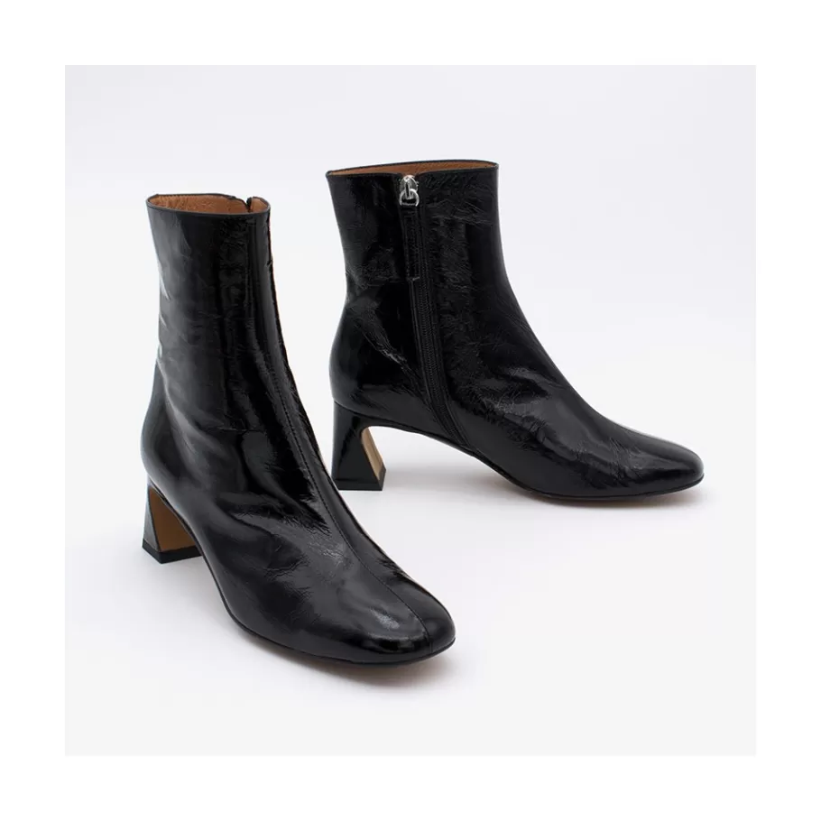 Boots And Booties<Ángel Alarcón Parsons - Women S Shinny Leather Booties With Comfortable Low Heels