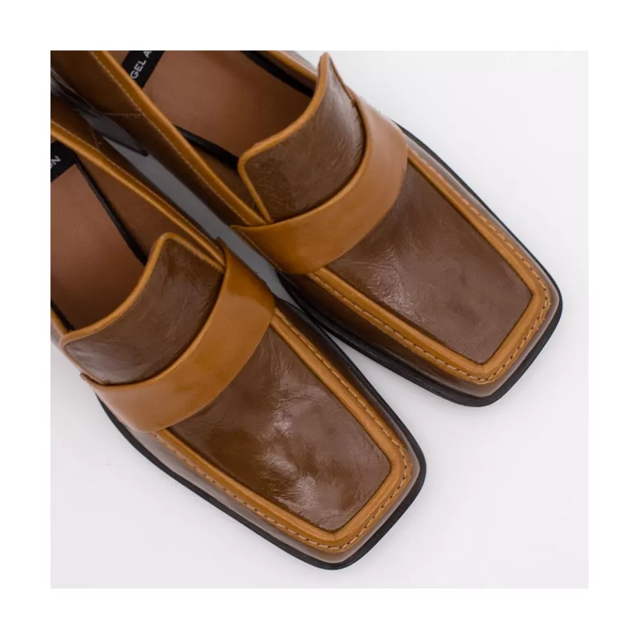 peggy__duotone_shiny_leather_women_s_moccasin_with_block_heel_2-1.webp Moccasins<Ángel Alarcón Peggy - Duotone Shiny Leather Women S Moccasin With Block Heel