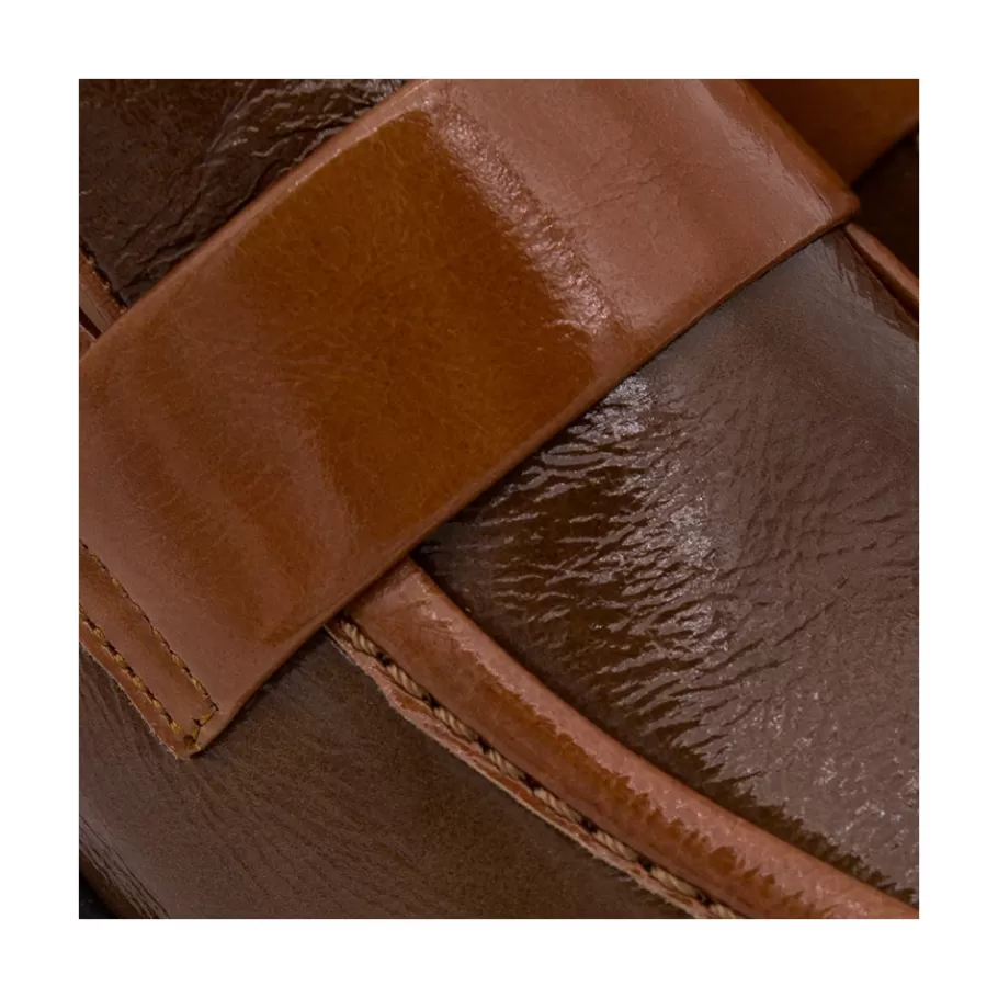 peggy__duotone_shiny_leather_women_s_moccasin_with_block_heel_4-2.webp Moccasins<Ángel Alarcón Peggy - Duotone Shiny Leather Women S Moccasin With Block Heel