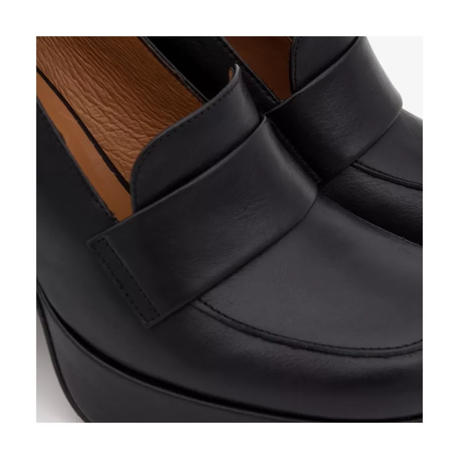 Heeled Shoes<Ángel Alarcón Petra - Women S Leather Moccasins With Block High Heel And Platform