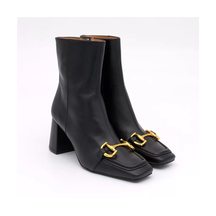 Last Units<Ángel Alarcón Pryor - Leather Ankle Boots With A Metallic Ornament